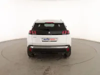Usado Peugeot 3008 Allure 130 CV (95 kW) 2019 Blanco SUV