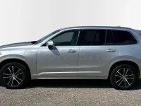 Usado Volvo XC90 Momentum 235 CV (172 kW) 2022 Gris / plata SUV