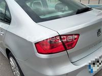Usado Seat Toledo Reference 115 CV (84 kW) 2015 Gris / plata Berlina