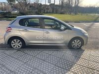 Usado Peugeot 208 Active 82 CV (60 kW) 2014 Blanco Utilitario