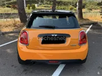 Usado Mini Cooper 136 CV (100 kW) 2017 Naranja Utilitario