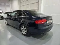 Usado Audi A4 143 CV (105 kW) 2011 Azul Berlina