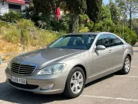 Usado Mercedes S350 272 CV (200 kW) 2007 Gris / plata Berlina