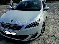 Usado Peugeot 308 Allure 130 CV (95 kW) 2014 Blanco Berlina