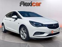 Usado Opel Astra Dynamic 125 CV (91 kW) 2018 Blanco Berlina