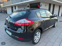 Usado Renault Mégane LIMITED 110 CV (80 kW) 2014 Negro Berlina