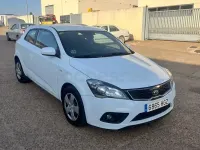 Usado Kia ProCeed Active 128 CV (94 kW) 2011 Blanco Utilitario