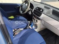 Usado Fiat Punto Dynamic 70 CV (51 kW) 2004 Azul Utilitario