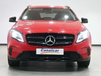 Usado Mercedes GLA180 122 CV (89 kW) 2018 Rojo SUV