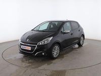 Usado Peugeot 208 Signature Sky 82 CV (60 kW) 2019 Negro Utilitario