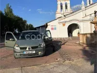 Usado Renault Clio 75 CV (55 kW) 2001 Verde Berlina