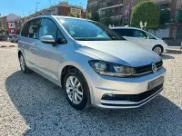 Usado VW Touran Edition 116 CV (85 kW) 2019 Gris / plata Monovolumen