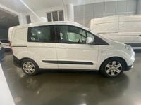 Usado Ford Transit Trend 100 CV (73 kW) 2019 Blanco Familiar