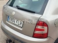 Usado Skoda Fabia 70 CV (51 kW) 2007 Gris / plata Berlina