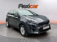 Usado Kia Sportage 132 CV (97 kW) 2019 Azul SUV