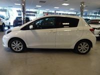Usado Toyota Yaris Active 99 CV (72 kW) 2012 Blanco Utilitario