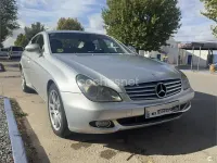 Usado Mercedes CLS320 224 CV (164 kW) 2007 Gris / plata Coupe