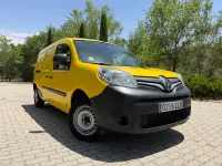 Usado Renault Kangoo 95 CV (69 kW) 2020 Amarillo Monovolumen