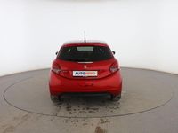 Usado Peugeot 208 82 CV (60 kW) 2019 Rojo Utilitario