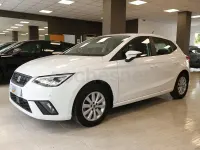 Usado Seat Ibiza Style Plus 110 CV (80 kW) 2022 Blanco Utilitario