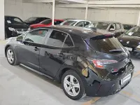 Usado Toyota Corolla Active 122 CV (89 kW) 2019 Negro Berlina