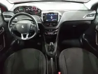 Usado Peugeot 208 Allure 110 CV (80 kW) 2017 Rojo Utilitario