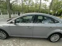 Usado Ford Mondeo Ghia 140 CV (102 kW) 2012 Gris / plata Berlina
