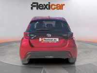 Usado Toyota Yaris Hybrid Active 116 CV (85 kW) 2023 Rojo Utilitario