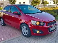 Usado Chevrolet Aveo LT 75 CV (55 kW) 2012 Rojo Berlina