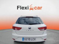 Usado Seat Leon ST Style 131 CV (96 kW) 2019 Blanco Familiar