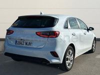 Usado Kia Ceed 136 CV (100 kW) 2023 Blanco Utilitario