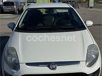 Usado Fiat Punto Pop 75 CV (55 kW) 2012 Blanco Utilitario