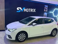 Usado Seat Ibiza Style Plus 110 CV (80 kW) 2022 Blanco Utilitario
