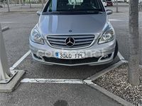 Usado Mercedes B180 109 CV (80 kW) 2007 Gris / plata Monovolumen