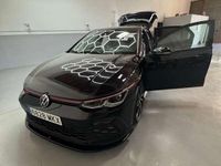 Usado VW Golf VII GTI 300 CV (220 kW) 2021 Negro Utilitario
