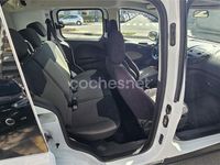 Usado Ford Tourneo Courier Ambiente 75 CV (55 kW) 2018 Blanco Monovolumen