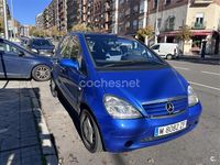 Usado Mercedes A160 Avantgarde 60 CV (44 kW) 1999 Azul Monovolumen