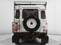 Usado Land Rover Defender SE 122 HP (89 kW) 2016 Carrinha