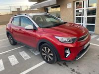 Usado Kia Stonic 100 CV (73 kW) 2022 Rojo SUV