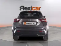 Usado Nissan Juke Acenta 114 CV (83 kW) 2022 Gris SUV