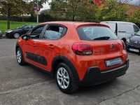 Usado Citroën C3 Feel 68 CV (50 kW) 2017 Naranja Berlina