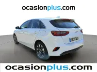 Usado Kia Ceed 101 CV (74 kW) 2025 Blanco Utilitario