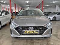 Usado Hyundai i20 100 CV (73 kW) 2023 Beige Utilitario