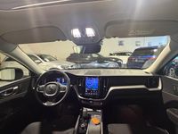 Usado Volvo XC60 Plus 350 CV (257 kW) 2022 Negro SUV