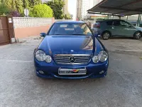 Usado Mercedes C180 143 CV (105 kW) 2004 Azul Berlina