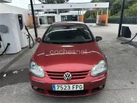Usado VW Golf V Highline 140 CV (102 kW) 2007 Rojo Berlina