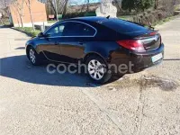 Usado Opel Insignia Selective 130 CV (95 kW) 2013 Marrón Berlina