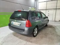 Usado Peugeot 307 110 CV (80 kW) 2008 Gris / plata Familiar