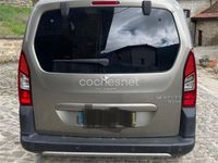 Usado Peugeot Partner Tepee Outdoor 120 CV (88 kW) 2016 Gris / plata Monovolumen