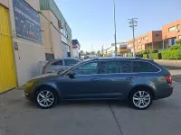 Usado Skoda Octavia Ambition 115 CV (84 kW) 2020 Gris / plata Familiar
